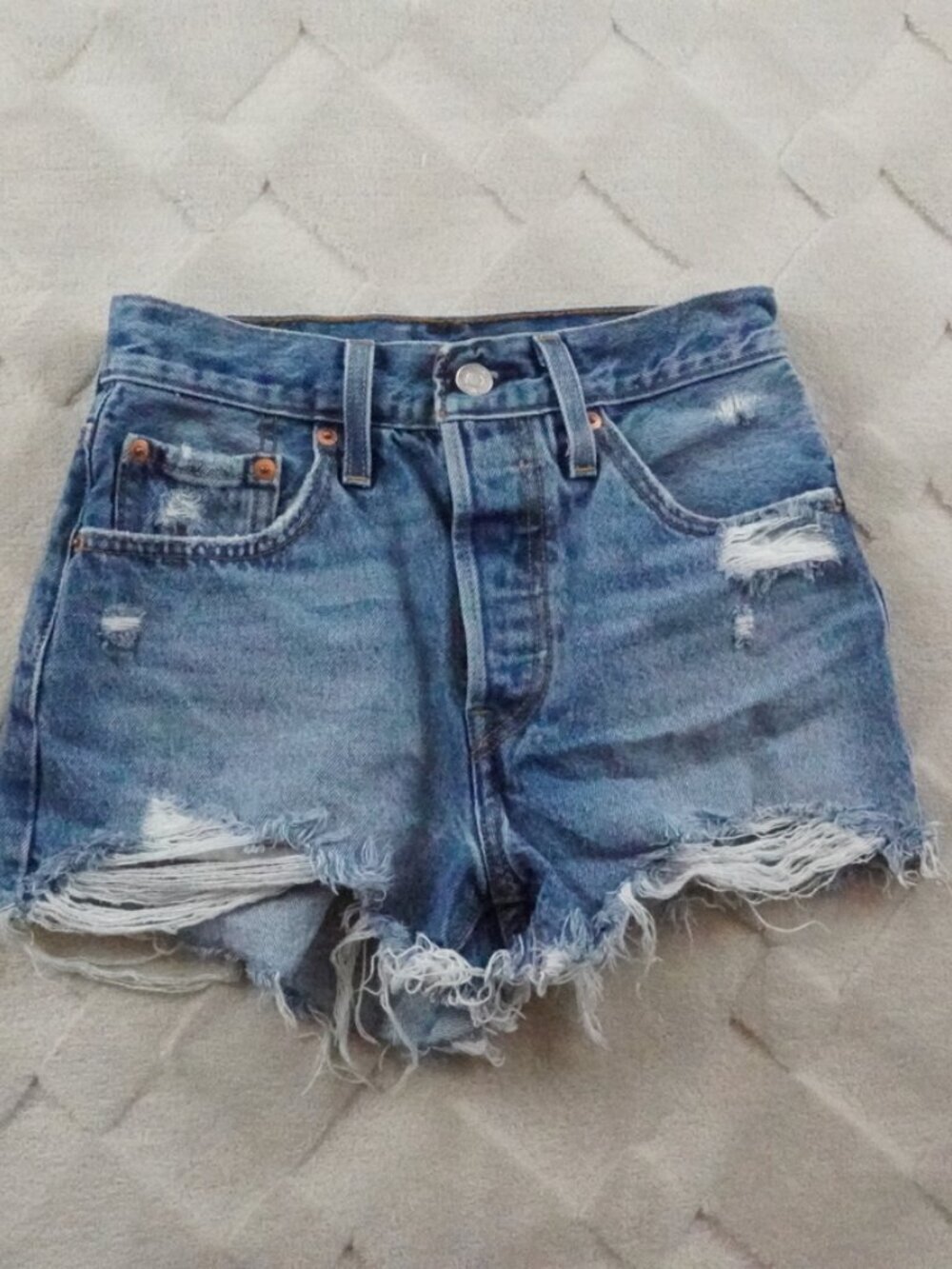 Levi's 501 High Rise Cutoff Shorts Womens 24 Distressed Blue Denim